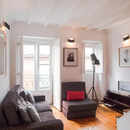 Appartement Amalia's Charming & Bright Duplex Apt In Rossio