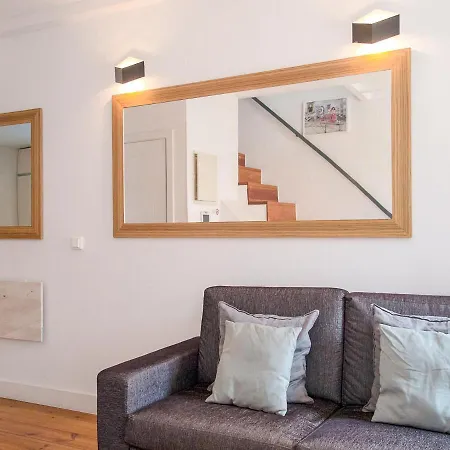 Apartamento Amalia's Charming & Bright Duplex Apt In Rossio *